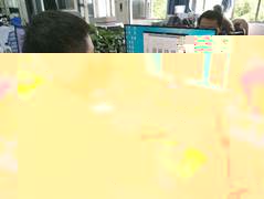 說明: 電腦的人中度可信度描述已自動生成