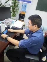 說明: 人在玩電腦中度可信度描述已自動生成